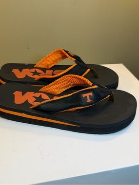 University Tennessee Volunteers “Vols” Women’s Flip Flop Sandals Y2K Size 8